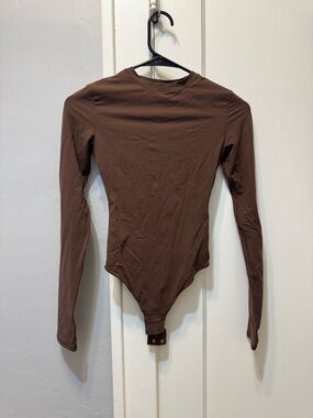 SKIMS cocoa fits everybody Long-Sleeve Bodysuit nwot